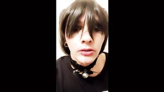 Sissy Cockslut Practising her Head Game