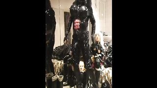 Roxina2007RubberLeotardBigGurl250207XXL.MPG