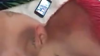 Pow ! Right to the Kisser !