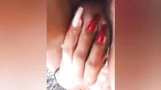 TRANSSEXUAL HNBB blows a load outside