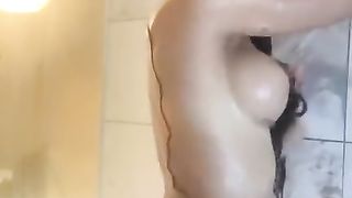 Transgender Princess Stunner romA ssoJ Wonderful Bathroom