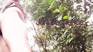 Jennifer Nanda faux-cock trans gostosa trap