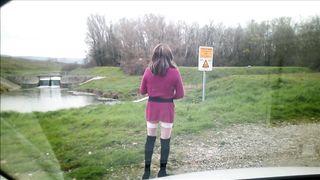 exhib showcasing for hidden cam in nature outdoor