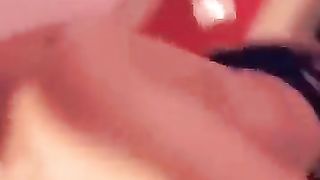 TRANSSEXUAL PATRÍCIA SIZZLING SWISS