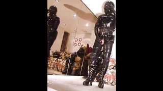 Roxina2004BigCumSlut081204.WMV