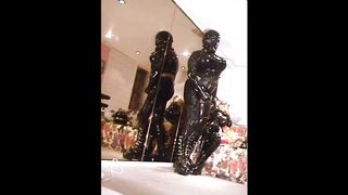 Roxina2004BigCumSlut081204.WMV