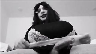 Voluptuous Shemale Karola_TS 3