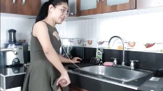 Latina She-Male Masturbat