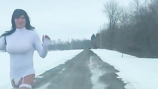 Crossdresser posing outdoor