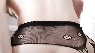 TsIzzyWilde- Flip around with me