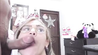 Molten tranny suggesting her culo after a kinky fellatio