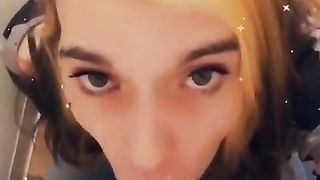 Elegant TRANSSEXUAL Ladyboy likes herself