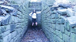 crossdresser muddy conversing to Tomas