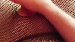 wichsen und abspritzen im netzcatsuit