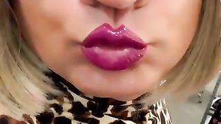 Insane Uber-Cute Trans, Beautiful Donk Denim at Target, Pretty Sneer Cd