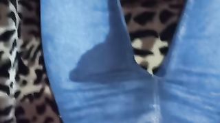 sammie crossed slow urinate in denim