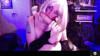 Linday. I Can't Stop Being a Web Cam Super-Bitch