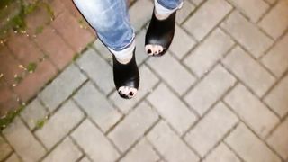 ebony platform plunges