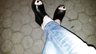 ebony platform plunges