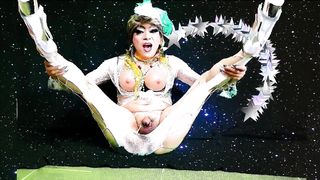 tranny niclo warm chick