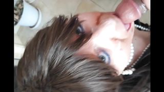 Candice and a slow mobility facial cumshot