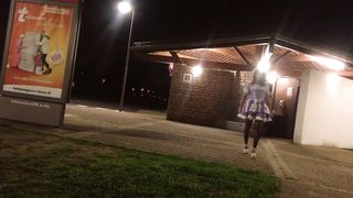 Sissy demonstrates highway bathrooms