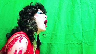 she-male niclo waiting jizz.