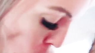 Pattyzinha no seu primeiro vídeo fudendo no pelo