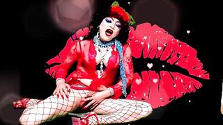 t-girl niclo enjoy jery off.