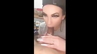 FEMBOI DEEP THROATS BIG BLACK COCK