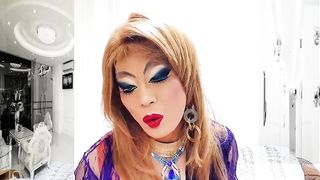 Tranny Porn Industry Star Niclo torrid make-up