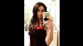 Crossdresser Spinning Her Eyes (Loop)