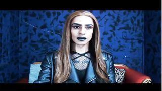 Femmes in Leather Jacket2