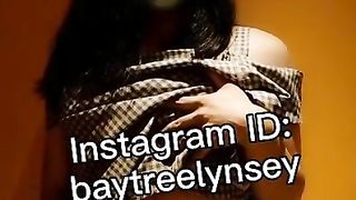 in LadiesRoom Onanism Lynsey