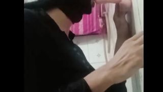 Indian t-model deep throat (faux-cock)