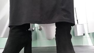 In the evening I had to go to the motorway wc again