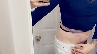 Nice T-Model flashing her underpants