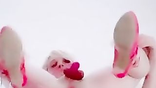 Trap Gape tart Locked in Innocence broad open Cunt