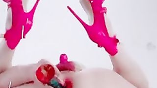 Trap Gape tart Locked in Innocence broad open Cunt