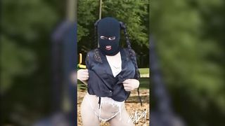 JAW-DROPPING INSATIABLE SHE-CREATURE TRULY LIKES TOYING HER MASSIVE LOVE BUTTON