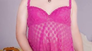 Victoria Lecherri needs a paramour, could you be that paramour?