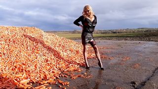 Crossdressing in the Countryside