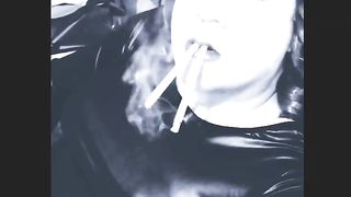 Samantha CD smoking and draping 2 VS120s and draining