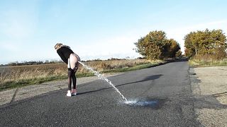 Tgirl Splattering Milk From Her She-Male Arse Outdoors