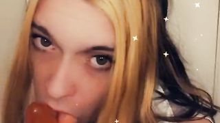 Pretty Face Providing Warm Oral Taunt