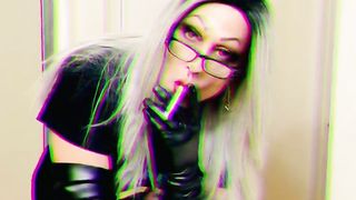Mitten Domme Cleaning Smoking Fetish