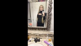 Crossdressing into Ash-Blonde Super-Fucking-Hot Gal