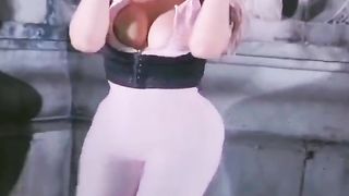 Transgirl whore showcase her culo in angel of independence