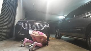 Sissy hoe buttfuck masturbing in the garage