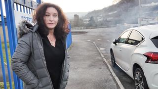 She-Male gilf commencing and driving an ancient peugeot 205 diesel sfw NOT PORNO